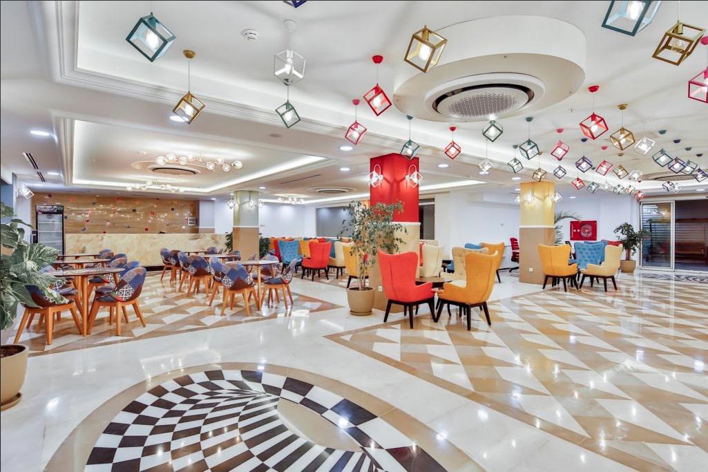 Hotel Crystal Club World Of Colours