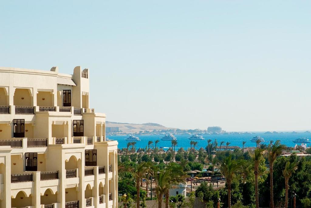 Steigenberger Al Dau Beach Hotel