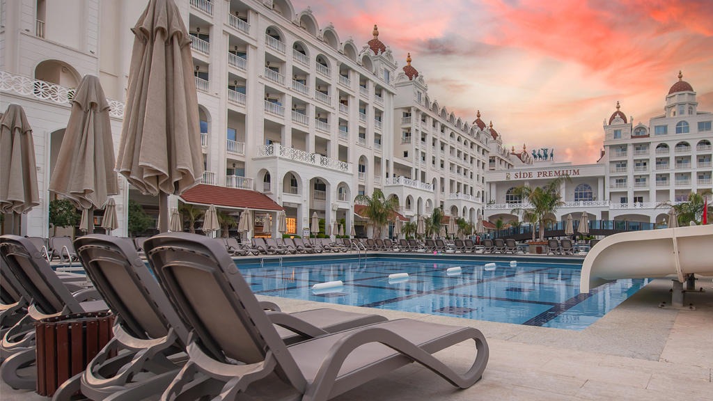 Side Premium Hotel