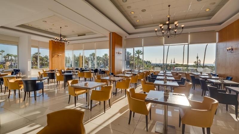 Hotel Sun Hall