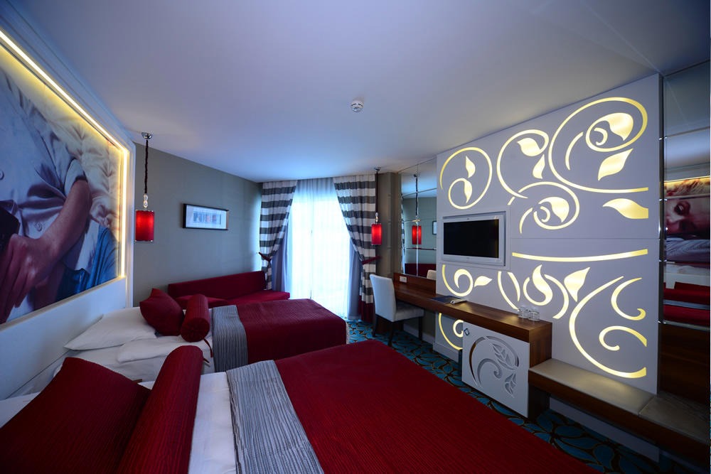 Vikingen Infinity Resort & Spa