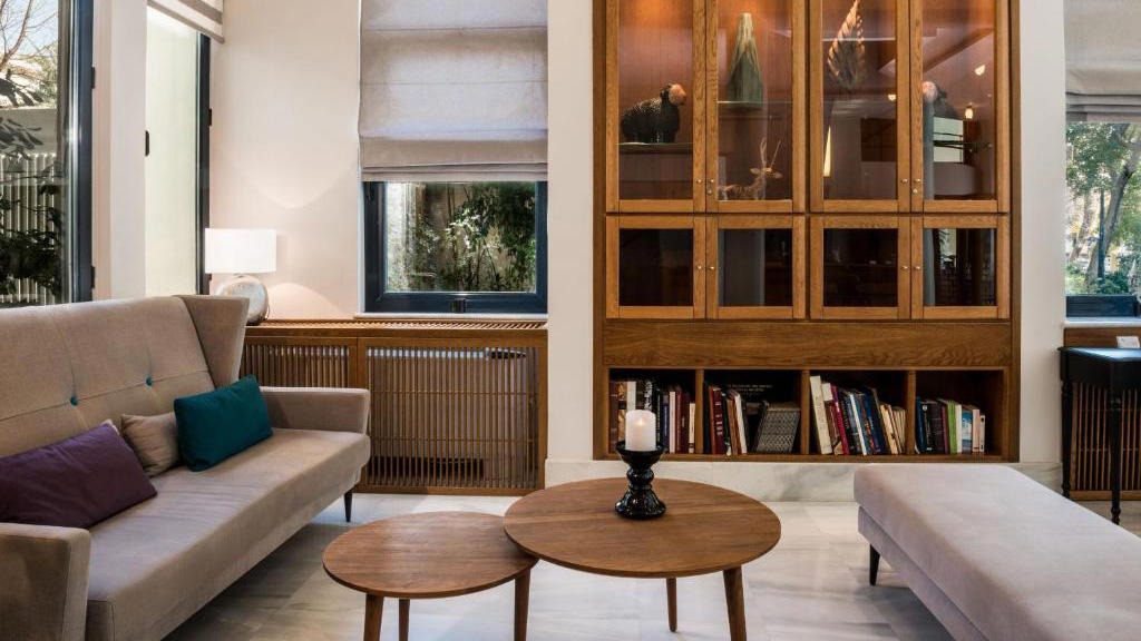 Avra City Boutique Hotel