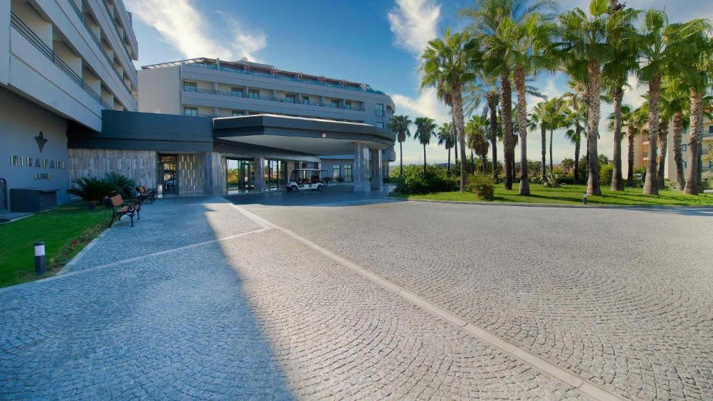 Miramare Beach Hotel