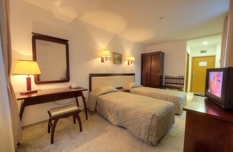 Hotel Merryan