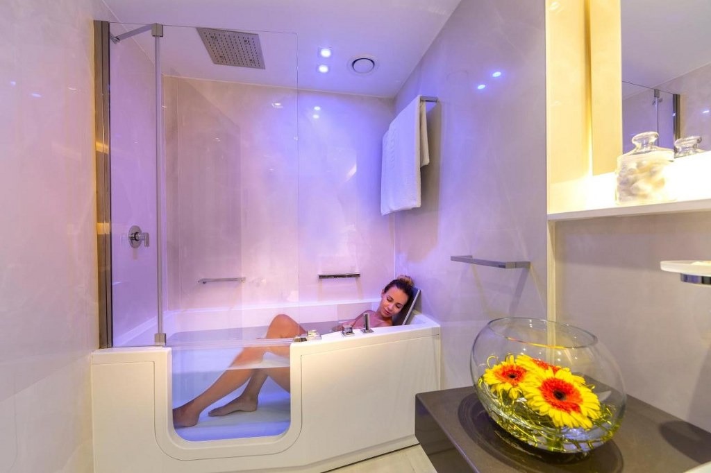Hotel Amathus Beach