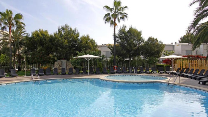 Hotel Pamplona BG