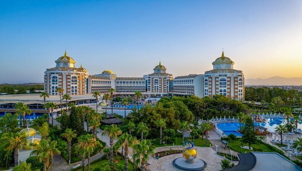 Delphin Be Grand Resort
