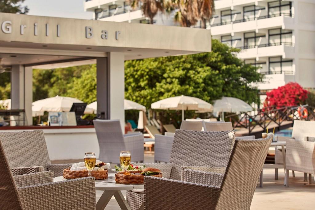 Hotel Grecian Bay