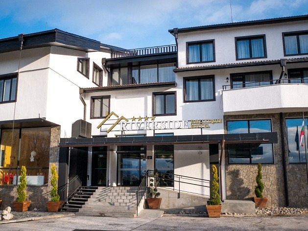 Hotel Riverside