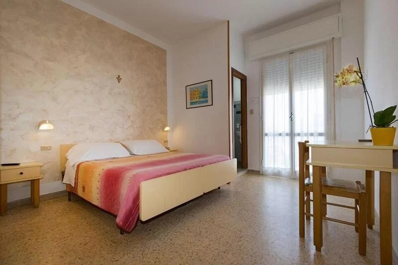Hotel Cosmos