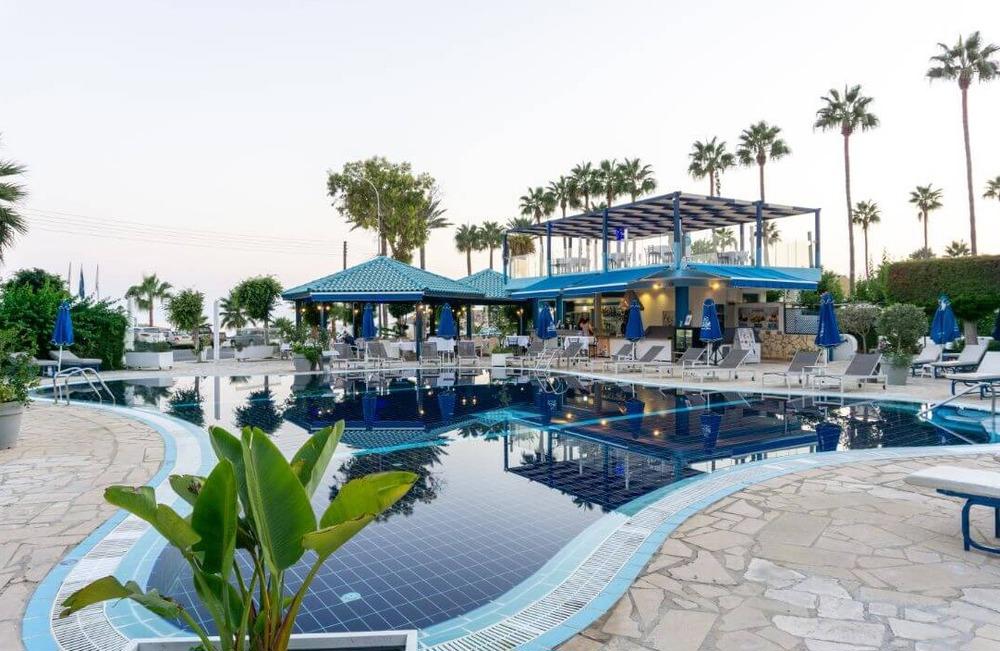 Hotel Anonymous Beach
