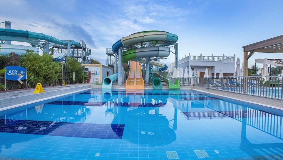 Jadore Deluxe Hotel and Spa