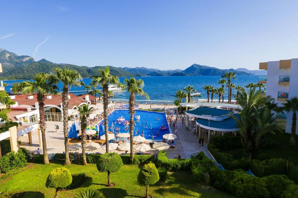 Fortezza Beach Resort