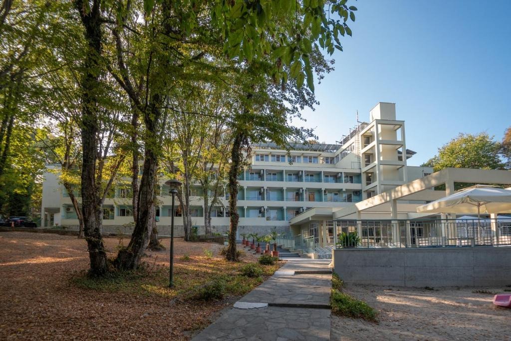 Hotel Ariana