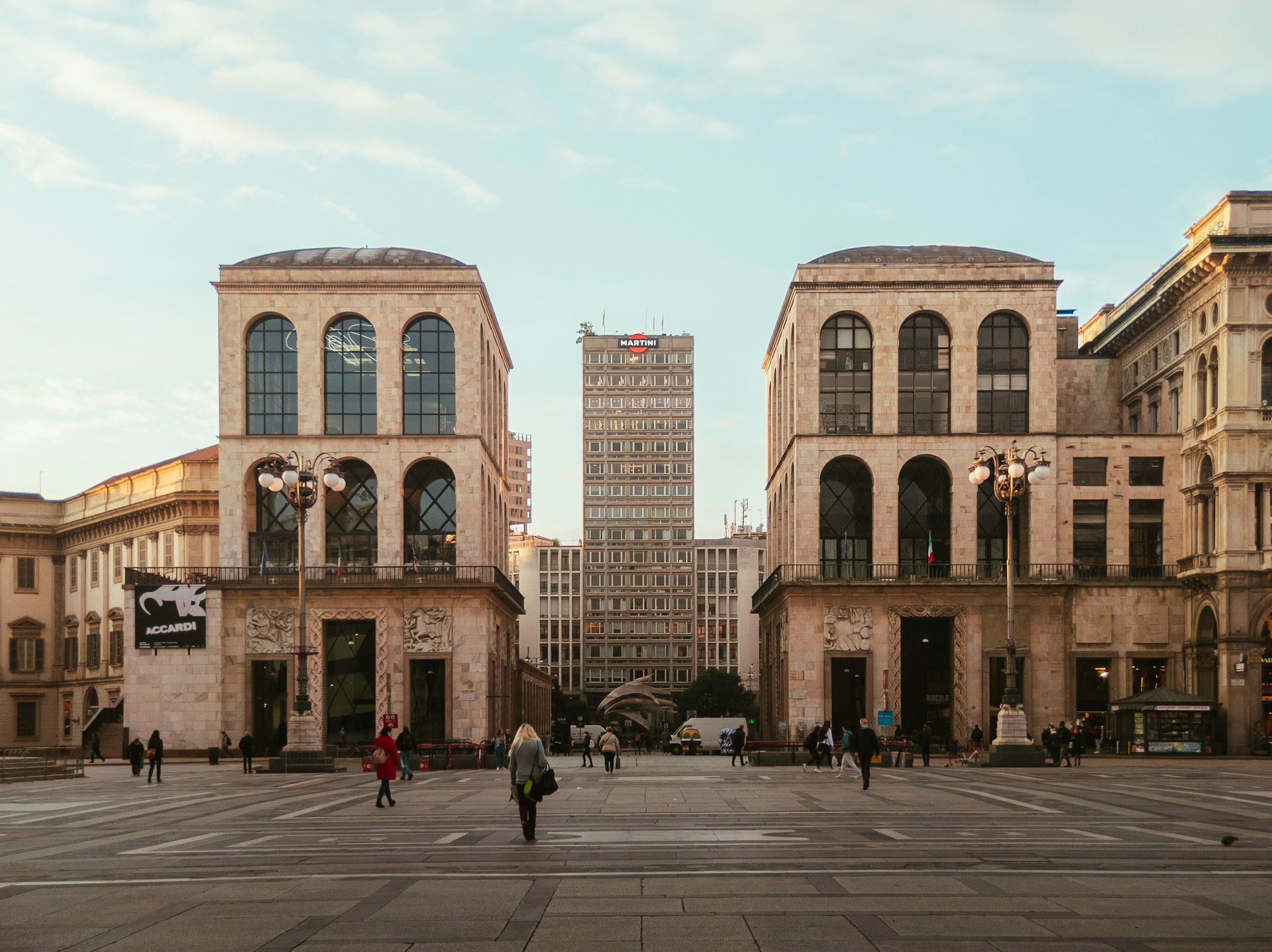 Milano - Đenova - Seravale - Lugano - Komo