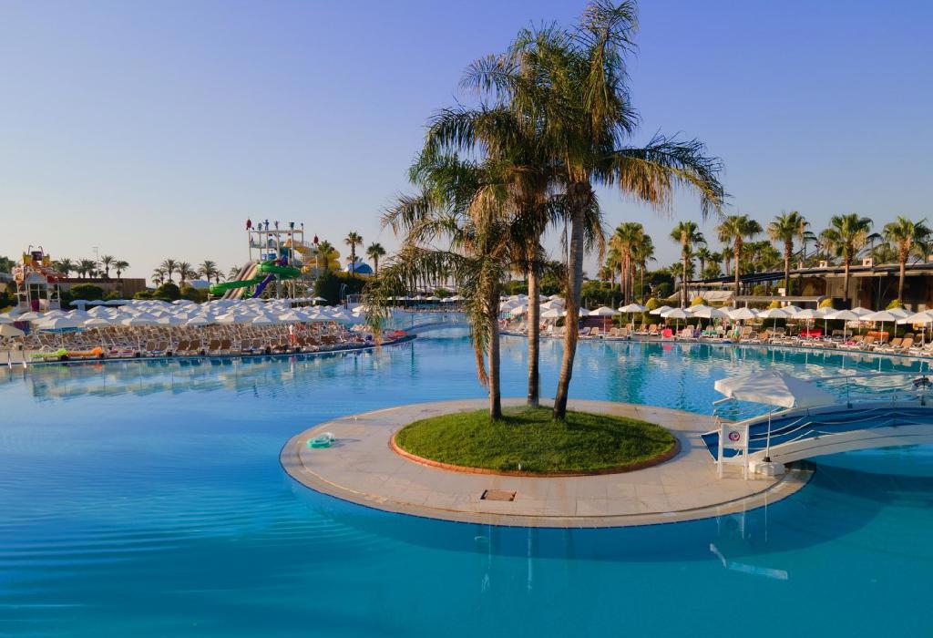 Hotel Miracle Resort