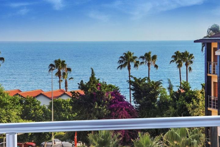 Yaman Life Hotel