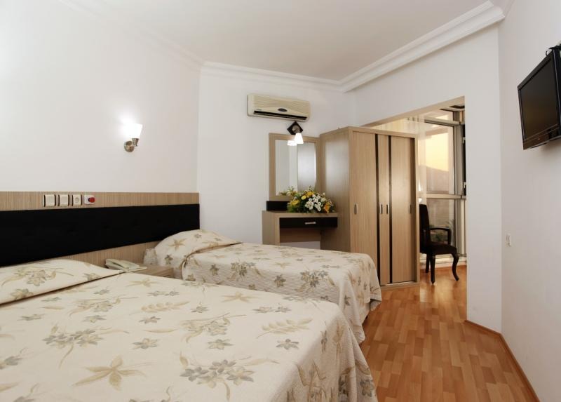 Monte Carlo Hotel
