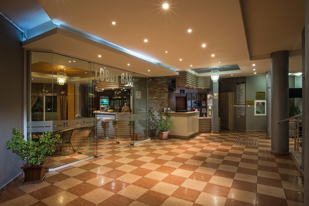 Hotel Flagman