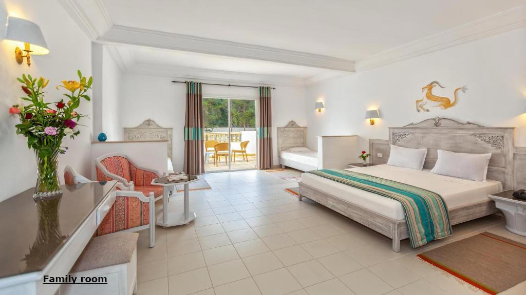 Zodiac Hotel 