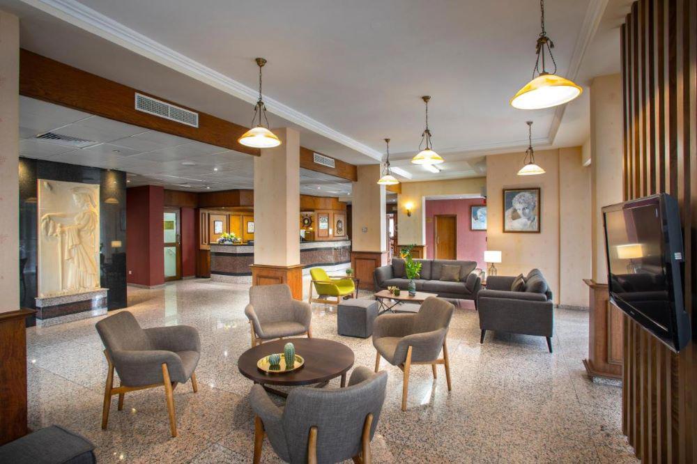 Kapetanios Hotel