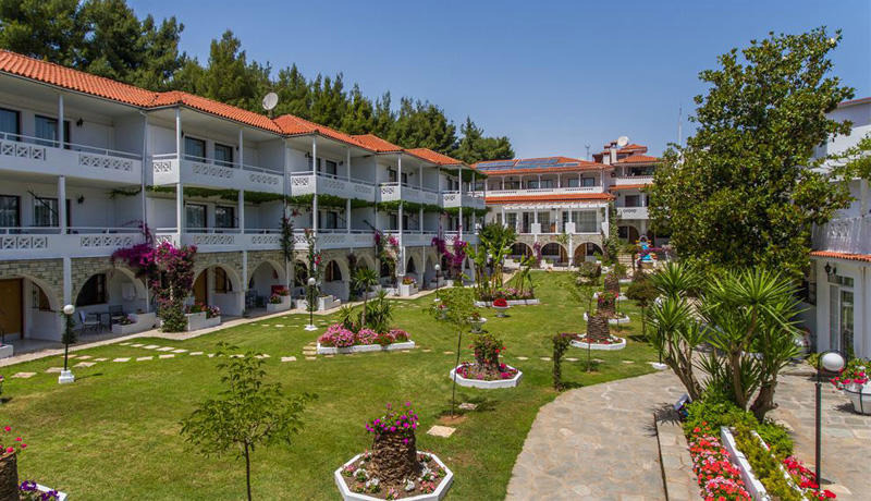 Porfi Beach Hotel