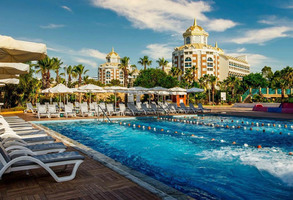 Delphin Be Grand Resort