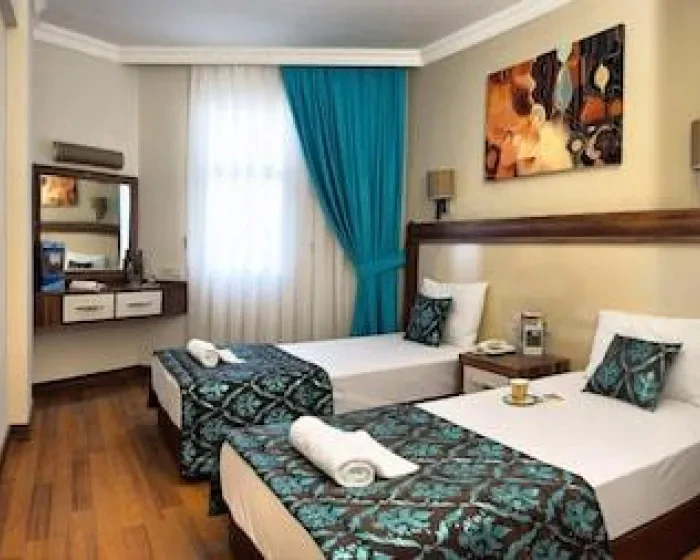 Hotel Flora Suites 