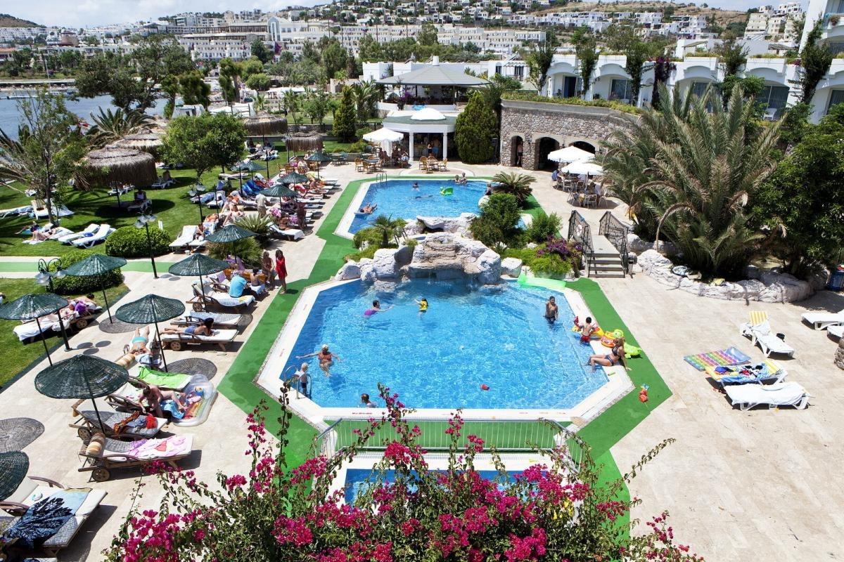 Royal Asarlik Beach