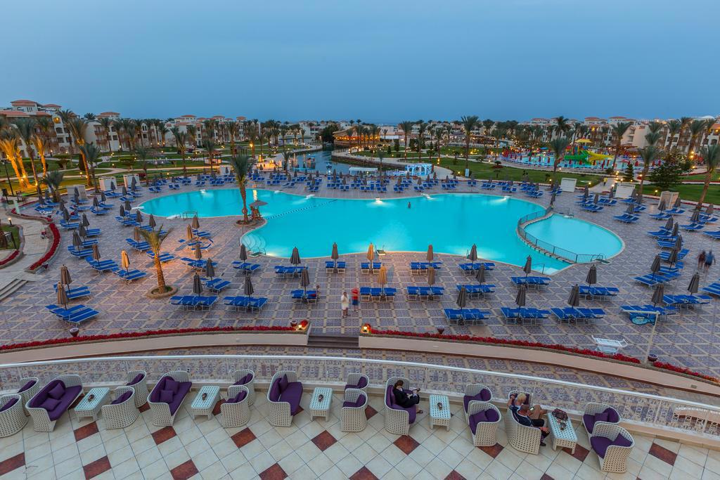 Pickalbatros Dana Beach Resort