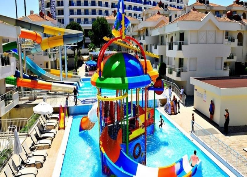 Dream World Hill Resort