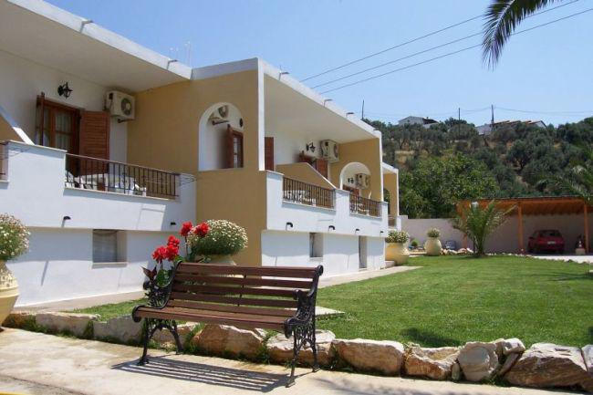 Thoros House Hotel