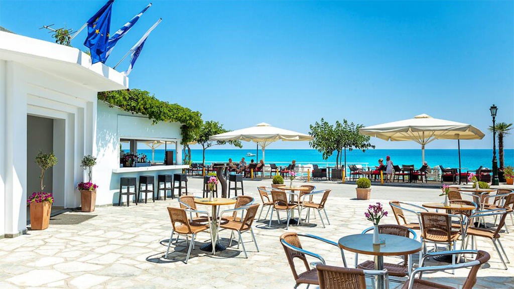 Xenios Dolphin Beach Hotel