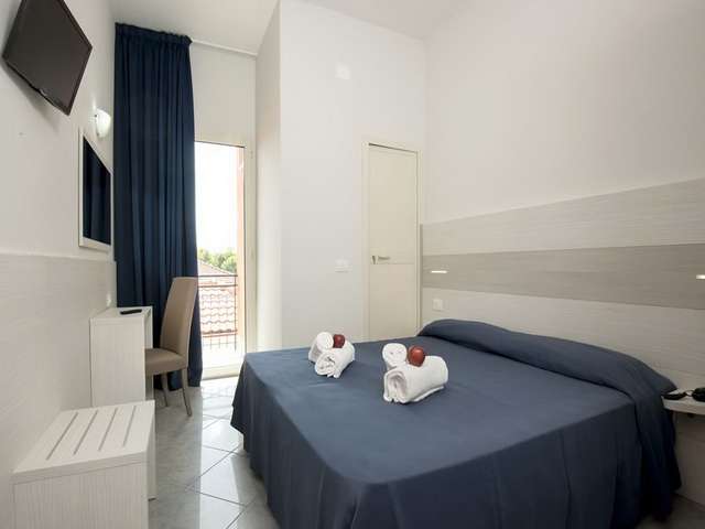 Hotel Scarlet