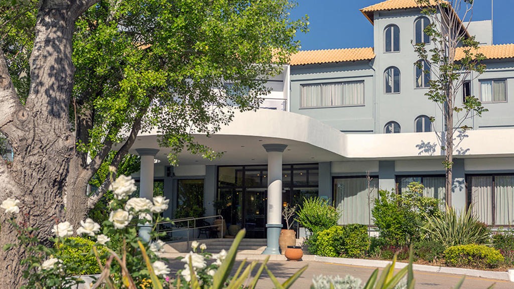 Golden Coast Hotel