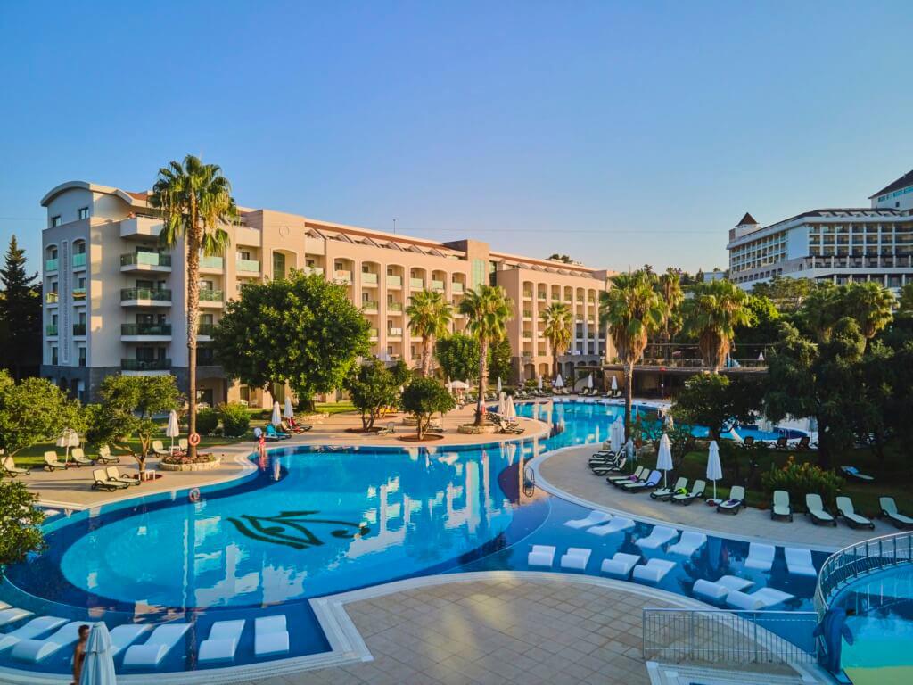 Horus Paradise Luxury Resort