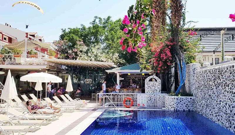 Tonoz Beach Hotel