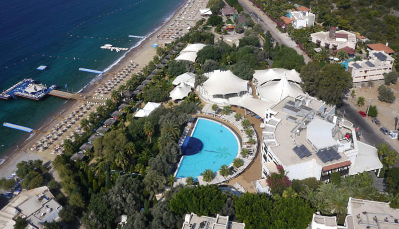 Latanya Park Resort