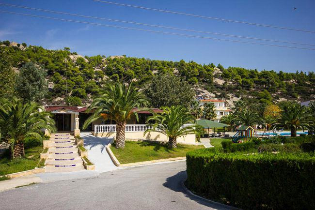 Koviou Holiday Village