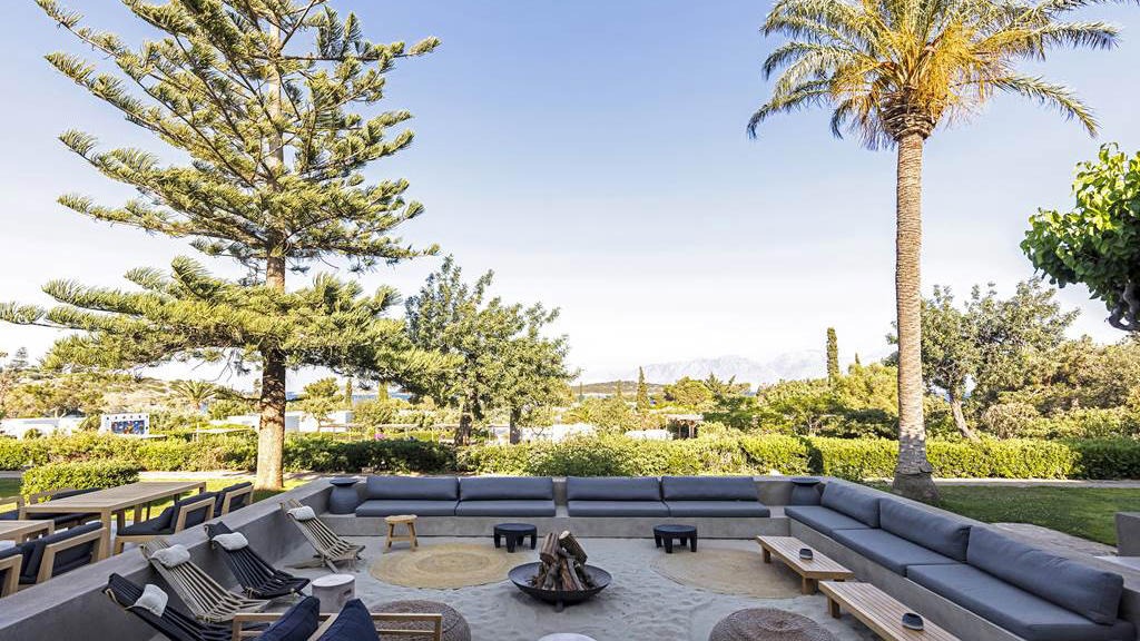 Minos Beach Art Hotel
