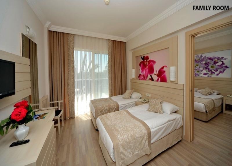 Seaden Corolla Hotel