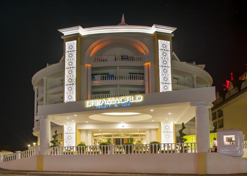Dream World Resort