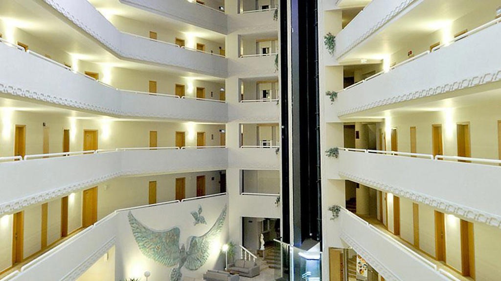 Ladonia Hotels Adakule