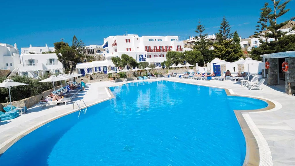 Kamari Hotel